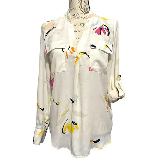 A New Day Floral Mixed Media Roll Sleeve Popover Top Size Small - Picture 6 of 6